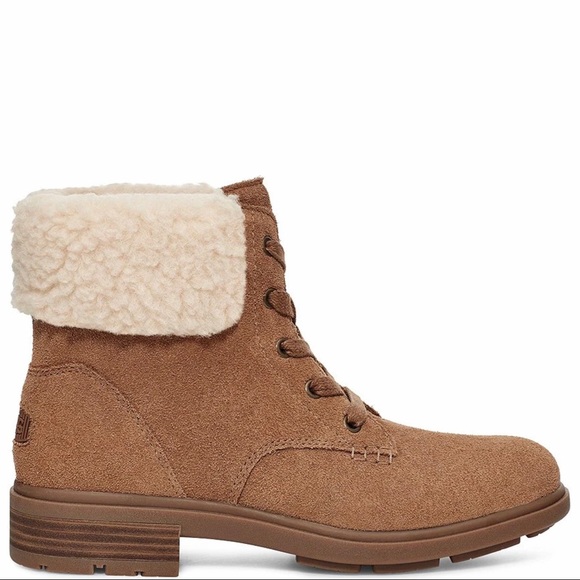 UGG Shoes - UGG HARRISON LACE - UGG BOOT - CHESTNUT - SIZE 8 - NEW IN BOX!